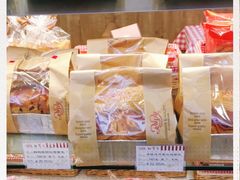 -红宝石·鲜奶小方·海派西点房(浦三店)