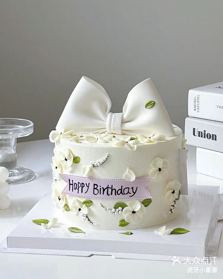 纯白小清新翻糖蝴蝶结裱花刮刀花小碎花少女女生生日蛋糕
