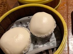 蛋黄流沙包-南拳十三姨·潮汕砂锅粥(世纪金源店)