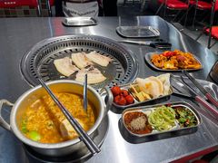 -马路牙子烧烤音乐酒馆(望京店)