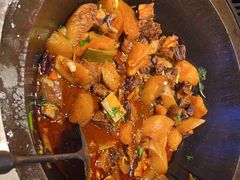 -山河屯铁锅炖·非遗东北菜(南山店)