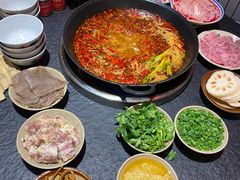 -四小区火锅·巷子里的重庆火锅(花照壁店)