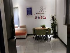 -Zsmart智尚酒店(上海轻纺市场定边路地铁站店)