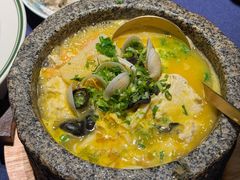 维园特色石锅豆腐-维园悦谱·海派家常菜(乌鲁木齐南路店)