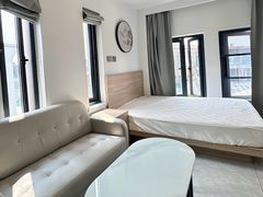 -同济大学(地铁站)