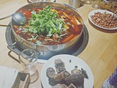 -大众跷脚牛肉馆·非遗传承单位(峨眉山店)