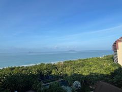 -三亚湾海居铂尔曼度假酒店