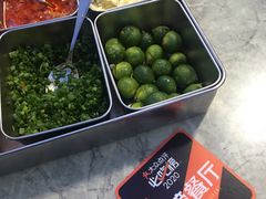 -四川小胡子海鲜(丁村万人海鲜广场店)