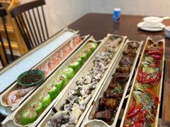 -胡须哥网红竹筒菜