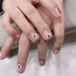 -苏彩·皮肤管理美甲美睫