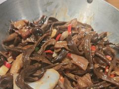 -黄泥岗·地道湖北菜(奥特莱斯店)