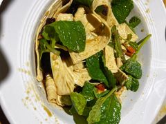 -蜗牛的家旅行主题云南菜餐厅.小酒馆(护国寺店)