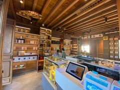 -比顿咖啡(和顺古镇店)