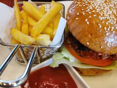 -WOLFGANG PUCK KITCHEN & BAR(迪士尼小镇店)
