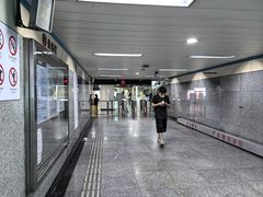 -陆家浜路(地铁站)