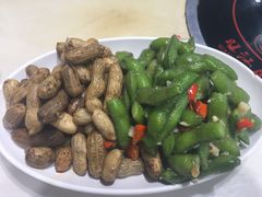 话梅花生-盱眙小龙虾(天虹店)