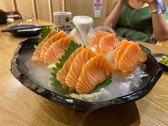 厚切深海三文鱼刺身-万岁寿司(万国店)