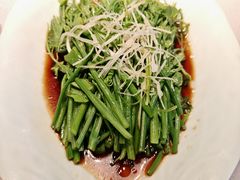 白灼丝瓜尖-四世同堂·京菜·烤鸭(双井店)