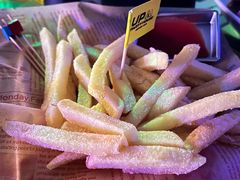 -UP嘻哈酒吧(粉巢店)