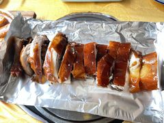 -东方之猪四更烤乳猪(金垦总店)