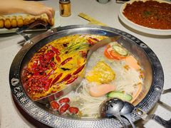 -巴国妹子毛肚火锅(蓝光悦城店)
