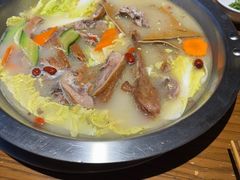 -佬土鹅肠火锅(解放路店)