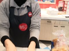 -85度C(生甜甜圈研究工坊·上海平凉店)