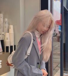 -Tloml salon