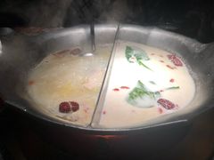 -湊湊火锅·茶憩(新中关购物中心店)