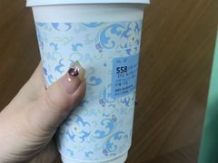 -瑞幸咖啡(巴黎春天陕西路店)