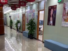 -茂菊口腔连锁(浦东南路店)