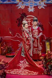 -禕·愫白婚纱商店