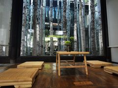 靠窗位-Metal hands·铁手咖啡