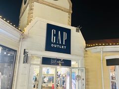 -GAP(王府井奥莱·香江小镇店)