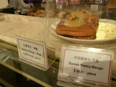 面包甜点陈列柜-老佛爷饼店