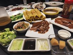 -艳阳天民俗村(公园路店)