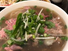 -鸿记越南牛鸡粉