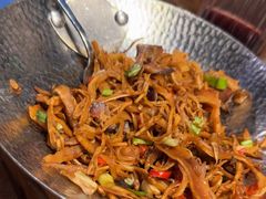 -雀舞云南菜(天津天河城购物中心店)