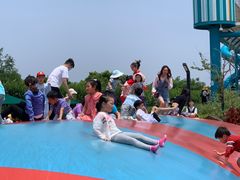 -季高兔窝窝亲子园(上海薰衣草公园店)