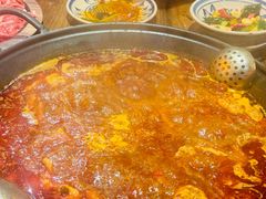 -旧街市鲜货老火锅(大光路店)