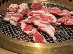 -铭牛烧肉·和牛海鲜自助(高新月牙湖店)