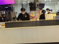 -麦当劳(世界城广场店)