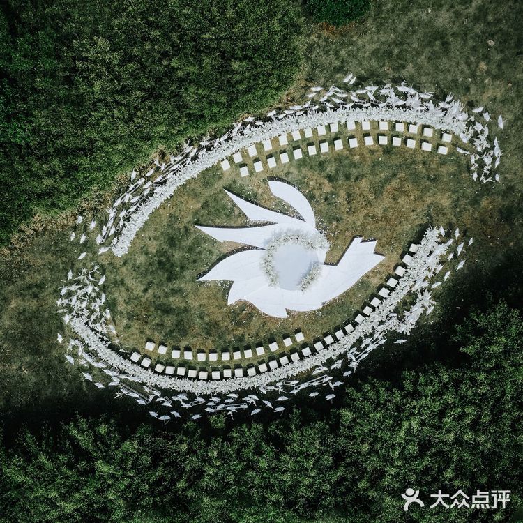 最美的年华，遇见最好的你，是一种难得的幸运