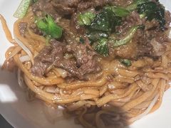 招牌湿炒牛河-潮泰牛肉火锅 · 创于1992年(车公庙店)