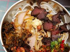 -红鼻子桂林米粉(金唐新光界店)