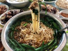 煮米线-岩保农家乐