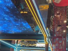 -屋有岛沉浸游戏旗舰店(中山公园店)