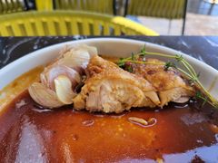 嫩煎柠檬大蒜鸡腿排早午餐-The Rug Cafe(王府中环店)