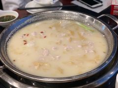 -老来福·非遗酸汤兔(凯旋路店)
