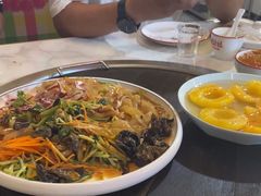 -人民公社铁锅炖·东北菜(卫国道店)